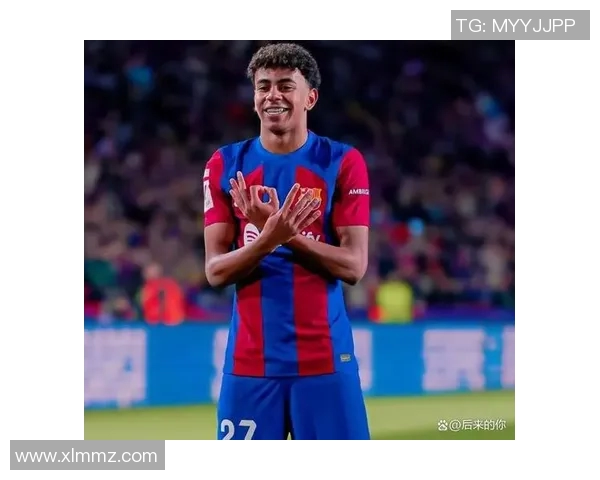 欧冠赛场上亚马尔的突破表现引发热议，年轻天才展现无限潜力