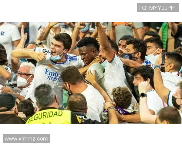 维尼修斯在比赛中精彩得分的表现引发球迷热议与媒体关注 维尼修斯在比赛中精彩得分的表现引发球迷热议与媒体关注