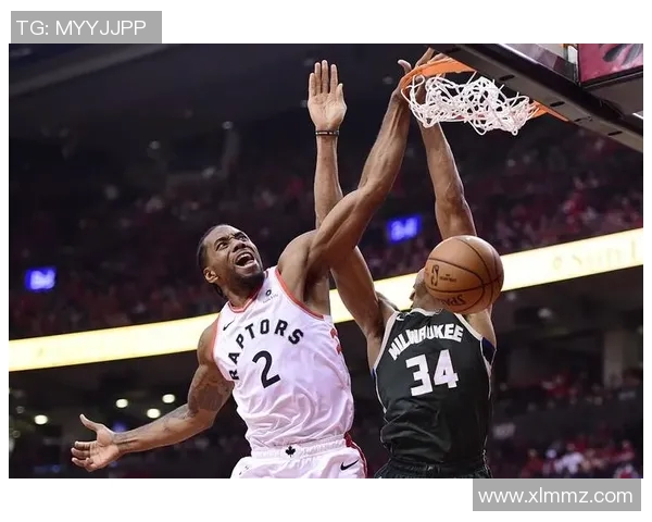 猛龙主场比赛门票一票难求，球迷排起长龙